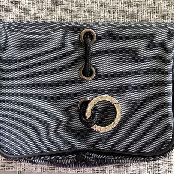 BLV Bulgari small gray travel case never used with clip close - Picture 8 of 8